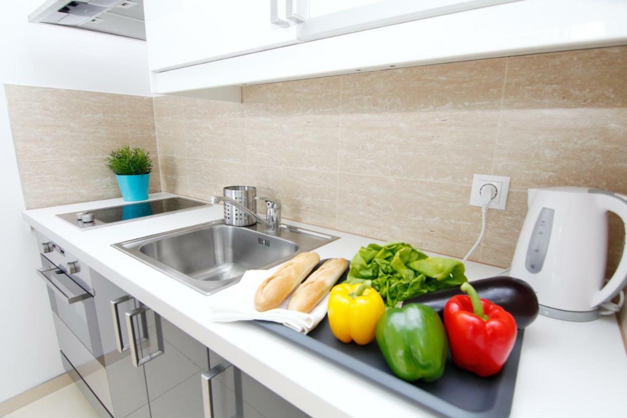 Blue River - Walonska 7 - Apartment With Garden วรอตซวาฟ ภายนอก รูปภาพ
